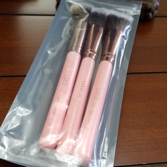 LUXIE 😊 BC CLASSIC FACE SET BRUSHES - Picture 2 of 7